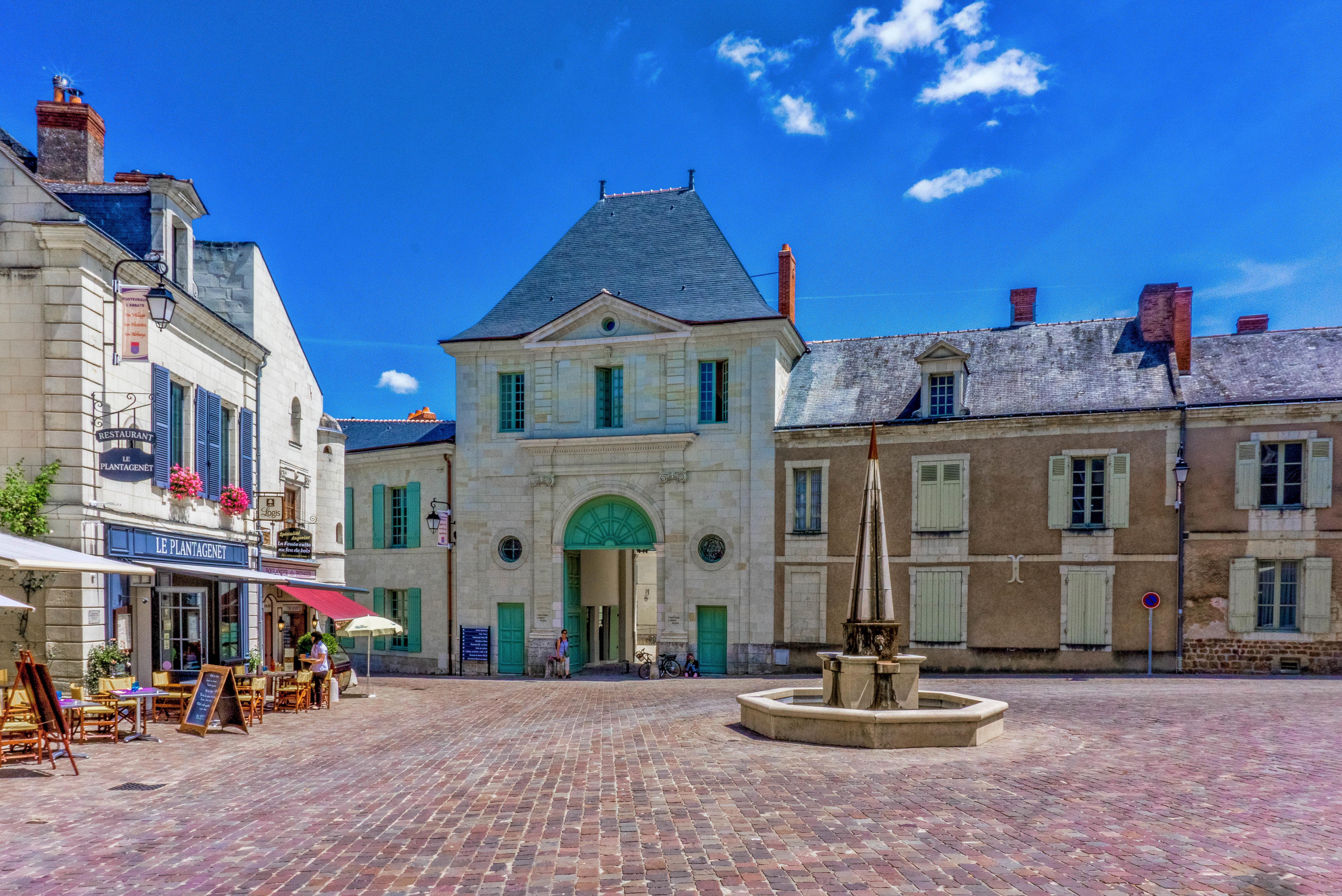 Logis Hotel La Croix Blanche Fontevraud Exterior foto